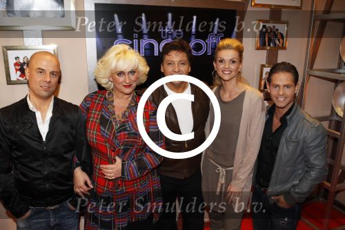 Hilversum 8 maart 2011
Presentatie nieuwe sbs6 programma the sing off met presentatoren Danny de Munk en Tooske Ragas en juryleden Rene Froger Karin Bloemn en Tjeerd Oosterhuis.
Peter Smulders bv