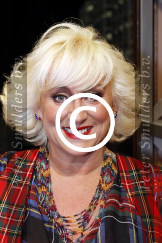 Hilversum 8 maart 2011
Presentatie nieuwe sbs6 programma the sing off met presentatoren Danny de Munk en Tooske Ragas en juryleden Rene Froger Karin Bloemn en Tjeerd Oosterhuis.
Peter Smulders bv