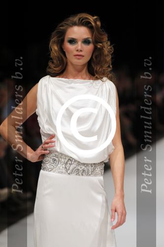 Amsterdam 7 maart 2011
Modeshow Jos v raak in de westergasfabriek met als modellen oa Georgina Verbaan Irene v d Laar Froukje de Both Quinty Trustfull Marvy Rieder en Kim Feenstra.Kim met man
Peter Smulders bv