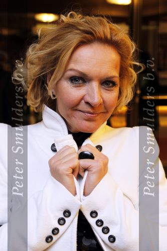 Apeldoorn 6 februari 2011
Premiere zou je in een doosje willen doen bij Orpheus. Mariska v Kolck
Peter Smulders bv