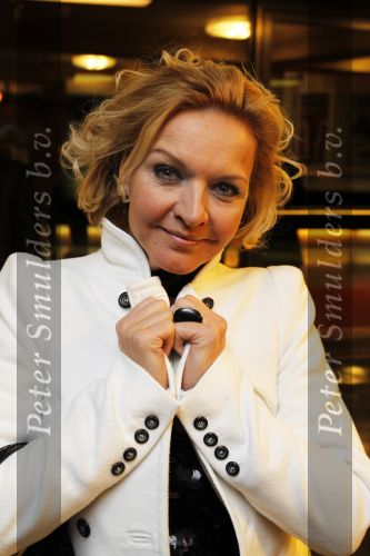 Apeldoorn 6 februari 2011
Premiere zou je in een doosje willen doen bij Orpheus. Mariska v Kolck
Peter Smulders bv