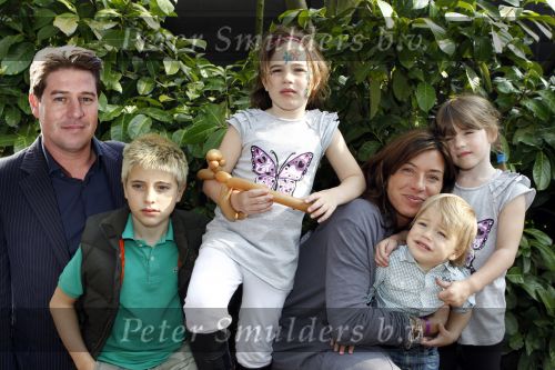 Amsterdam 14 april 2010
Mama van het jaar verkiezing in hotel arena. Amanda Krabbe met kinderen Bikkel Achilles Yasmijn en Michelle
Peter Smulders bv