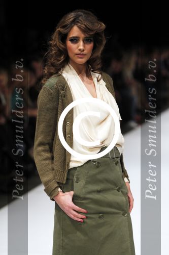 Amsterdam 7 maart 2011
Modeshow Jos v raak in de westergasfabriek met als modellen oa Georgina Verbaan Irene v d Laar Froukje de Both Quinty Trustfull Marvy Rieder en Kim Feenstra.
Peter Smulders bv