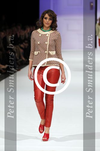 Amsterdam 7 maart 2011
Modeshow Jos v raak in de westergasfabriek met als modellen oa Georgina Verbaan Irene v d Laar Froukje de Both Quinty Trustfull Marvy Rieder en Kim Feenstra.
Peter Smulders bv