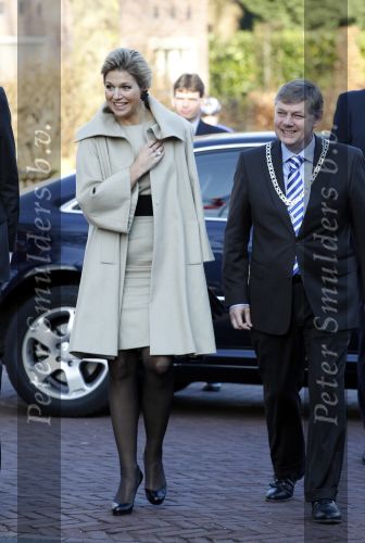 Laren 9 februari 2011
Prinses Maxima bezoekt het Goed Geld Gala in de singer in Laren. Boudewijn Poelman spreekt namens de postcodeloterij.
Peter Smulders bv