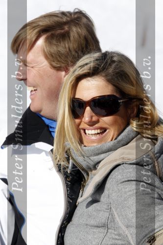 Lech 19 februari 2011
Fotosessie met de koninklijke familie in Lech. Aanwezig waren Koningin Beatrix Prins Willem Alexander Maxima Prinses Amalai Ariane en Alexia aslmede Prins Constantijn met zijn vrouw Prinses Laurentien en kinderen en Prins Friso met zijn vrouw Mabel Wisse Smit en hun kinderen.
Peter Smulders bv