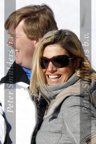 Lech 19 februari 2011
Fotosessie met de koninklijke familie in Lech. Aanwezig waren Koningin Beatrix Prins Willem Alexander Maxima Prinses Amalai Ariane en Alexia aslmede Prins Constantijn met zijn vrouw Prinses Laurentien en kinderen en Prins Friso met zijn vrouw Mabel Wisse Smit en hun kinderen.
Peter Smulders bv