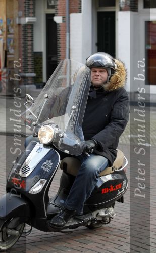 Amsterdam 15 februari 2011
Menno Kohler op zijn vespa scooter.
Peter Smulders bv