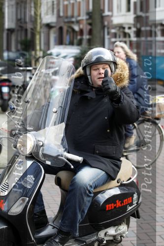 Amsterdam 15 februari 2011
Menno Kohler op zijn vespa scooter.
Peter Smulders bv