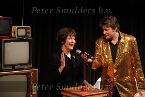 Hilversum 17 februari 2011
Presentatie boek Bert v d Veer bij beeld en geluid. Joop v d Ende neemt het eerste boek in ontvangst. Mies Bouwman met Erik v d Hoff
Peter Smulders bv