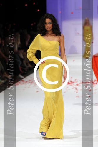 Amsterdam 7 maart 2011
Modeshow Jos v raak in de westergasfabriek met als modellen oa Georgina Verbaan Irene v d Laar Froukje de Both Quinty Trustfull Marvy Rieder en Kim Feenstra.
Peter Smulders bv
