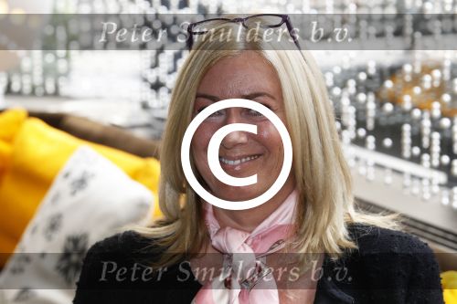 Amsterdam 15 maart 2011
Presentatie boek Esther Kreukniet bij hotel the Grand. Monique Olgers
Peter Smulders bv