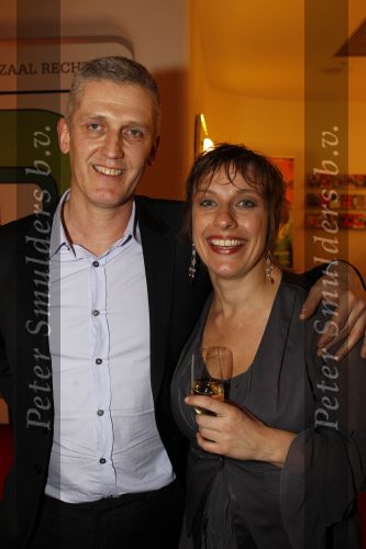 Rotterdam 14 februari 2011
Premiere herinnert U zich deze nog met Martin v Waardenberg Mylenen d Anjou Ruben Lursen Richard Groenendijk Thijs Steenkamp Annick Boer Joel de Tobe Pepijn v d Burgt en Daan v Putten in het oude Luxor.
Peter Smulders bv