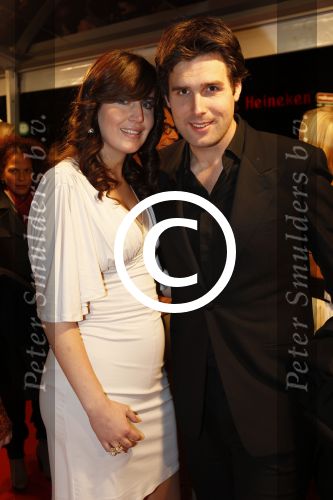 Amsterdam 8 maart 2011
Premiere van de film Gooische vrouwen in het nieuwe de la Mar theater. Nick Schilder met vriendin
Peter Smulders bv