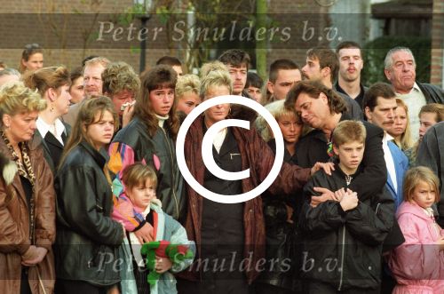 Eindhoven, 28 November 1995 Ad v d Hurk ( Andy de Witt )
bij de begrafenis van vijn stiefdochter Nicole v d Hurk
foto Peter Smulders BV