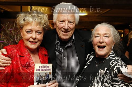 Apeldoorn 6 februari 2011
Premiere zou je in een doosje willen doen bij Orpheus. Paul v Gorcum met zijn vrouw Lenie
Peter Smulders bv