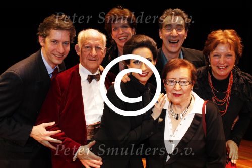 Breda 28 februari 2011
Premiere Masterclass in het chasse theater met in de hoofdrol Pia Douwes. Pia met ouders en broers
Peter Smulders bv