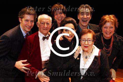 Breda 28 februari 2011
Premiere Masterclass in het chasse theater met in de hoofdrol Pia Douwes. Pia met ouders en broers
Peter Smulders bv