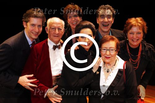 Breda 28 februari 2011
Premiere Masterclass in het chasse theater met in de hoofdrol Pia Douwes. Pia met ouders en broers
Peter Smulders bv