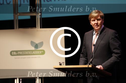 Amsterdam 16 maart 2011
Prins Willem Alexander bezoekt symposium dat Jort Kelder voorzit.
Peter Smulders bv