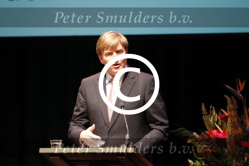 Amsterdam 16 maart 2011
Prins Willem Alexander bezoekt symposium dat Jort Kelder voorzit.
Peter Smulders bv
