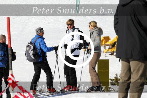 Lech 19 februari 2011
Fotosessie met de koninklijke familie in Lech. Aanwezig waren Koningin Beatrix Prins Willem Alexander Maxima Prinses Amalai Ariane en Alexia aslmede Prins Constantijn met zijn vrouw Prinses Laurentien en kinderen en Prins Friso met zijn vrouw Mabel Wisse Smit en hun kinderen.
Peter Smulders bv