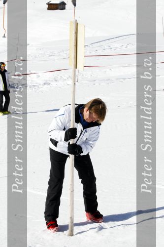 Lech 19 februari 2011
Fotosessie met de koninklijke familie in Lech. Aanwezig waren Koningin Beatrix Prins Willem Alexander Maxima Prinses Amalai Ariane en Alexia aslmede Prins Constantijn met zijn vrouw Prinses Laurentien en kinderen en Prins Friso met zijn vrouw Mabel Wisse Smit en hun kinderen.
Peter Smulders bv