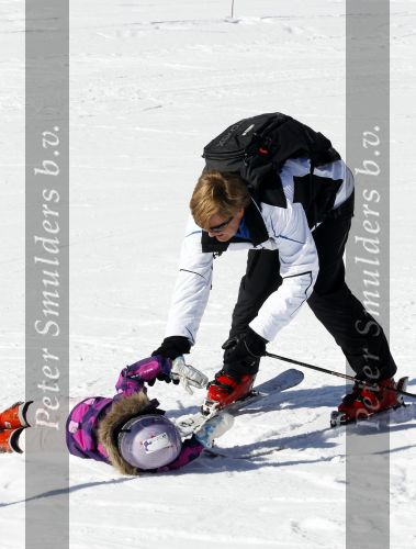 Lech 19 februari 2011
Fotosessie met de koninklijke familie in Lech. Aanwezig waren Koningin Beatrix Prins Willem Alexander Maxima Prinses Amalai Ariane en Alexia aslmede Prins Constantijn met zijn vrouw Prinses Laurentien en kinderen en Prins Friso met zijn vrouw Mabel Wisse Smit en hun kinderen.
Peter Smulders bv