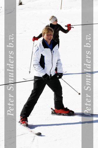 Lech 19 februari 2011
Fotosessie met de koninklijke familie in Lech. Aanwezig waren Koningin Beatrix Prins Willem Alexander Maxima Prinses Amalai Ariane en Alexia aslmede Prins Constantijn met zijn vrouw Prinses Laurentien en kinderen en Prins Friso met zijn vrouw Mabel Wisse Smit en hun kinderen.
Peter Smulders bv