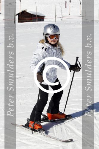 Lech 19 februari 2011
Fotosessie met de koninklijke familie in Lech. Aanwezig waren Koningin Beatrix Prins Willem Alexander Maxima Prinses Amalai Ariane en Alexia aslmede Prins Constantijn met zijn vrouw Prinses Laurentien en kinderen en Prins Friso met zijn vrouw Mabel Wisse Smit en hun kinderen.
Peter Smulders bv