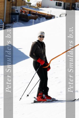 Lech 19 februari 2011
Fotosessie met de koninklijke familie in Lech. Aanwezig waren Koningin Beatrix Prins Willem Alexander Maxima Prinses Amalai Ariane en Alexia aslmede Prins Constantijn met zijn vrouw Prinses Laurentien en kinderen en Prins Friso met zijn vrouw Mabel Wisse Smit en hun kinderen.
Peter Smulders bv