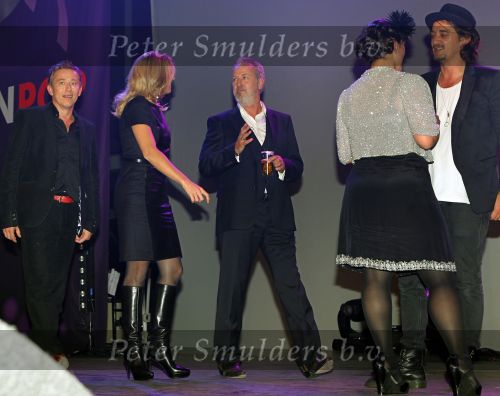 Rotterdam, 4 Oktober 2010
Edsion uitreiking voor de 50e keer
Rowwen Heze Jack Poels en Prinses Maxima
Zij ontvangen de Edison Oeuvreprijs 2010
Foto Peter Smulders BV