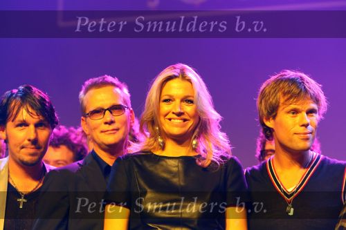 Rotterdam, 4 Oktober 2010
Edsion uitreiking voor de 50e keer
Prinses Maxima met div. artiesten
Foto Peter Smulders BV