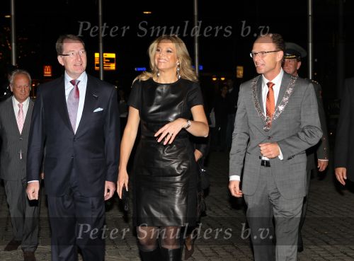 Rotterdam, 4 Oktober 2010
Edsion uitreiking voor de 50e keer
Prinses Maxima met div. artiesten
Foto Peter Smulders BV
