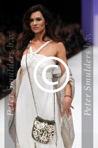 Amsterdam 7 maart 2011
Modeshow Jos v raak in de westergasfabriek met als modellen oa Georgina Verbaan Irene v d Laar Froukje de Both Quinty Trustfull Marvy Rieder en Kim Feenstra.
Peter Smulders bv