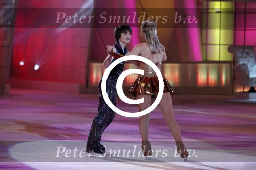 Hilversum 4 maart 2011
Sterren dansen op het ijs van SBDS 6 in studio 22 .Deelnemers zijn Monique Smit Jenny Smit Vivian Reys Babette v Veen Ralf Mackenbach Michael Boogerd en Sieneke Gerard Joling en Nance Coolen presenteren het.
Peter Smulders bv
