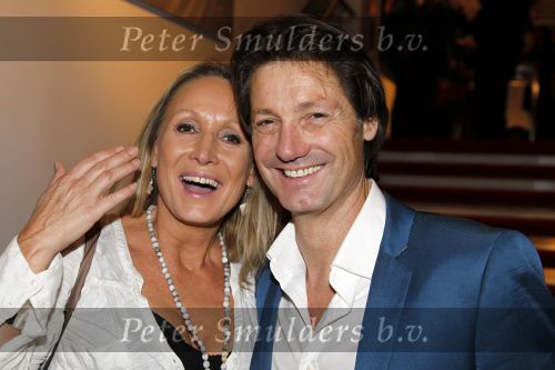 Amsterdam 9 februari 2011
Premiere Blind Vertrouwen met Loek Peters Angela Schijf en Rick Engelkes in het nieuwe de la Mar. Rick met zus
Peter Smulders bv