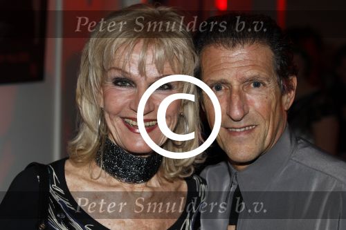 Utrecht 3 maart 2011
Uitreiking gouden en zilveren harpen in Vredenburg.Saskia en Serge
Peter Smulders bv