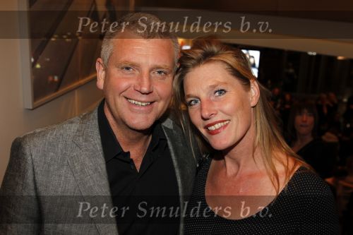 Amsterdam 9 februari 2011
Premiere Blind Vertrouwen met Loek Peters Angela Schijf en Rick Engelkes in het nieuwe de la Mar. 
sybrand niessen met vriendin