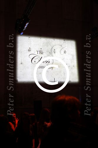 Amsterdam 7 maart 2011
Modeshow Jos v raak in de westergasfabriek met als modellen oa Georgina Verbaan Irene v d Laar Froukje de Both Quinty Trustfull Marvy Rieder en Kim Feenstra.
Peter Smulders bv