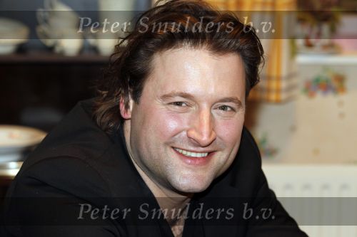 Hilversum 15 februari 2011
Presentatie serie iedereen is gek op Jack met Linda de Mol Jeroen v Koningsbrugge Beppie Melissen Kees Hulst en Tjebbo Gerritsma.
Peter Smulders bv