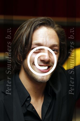 Amsterdam 9 maart 2011
Perspresentatie Zorro met in de hoofdrollen Tommie Christiaan Lone v Roosendaal Thom Hoffman Michhelle Splietelhof Rene v Kooten en David Davidse.
Peter Smulders bv