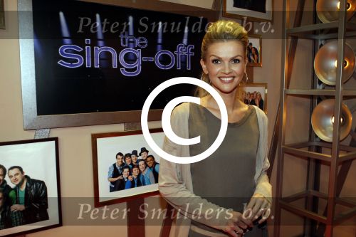 Hilversum 8 maart 2011
Presentatie nieuwe sbs6 programma the sing off met presentatoren Danny de Munk en Tooske Ragas en juryleden Rene Froger Karin Bloemn en Tjeerd Oosterhuis.
Peter Smulders bv