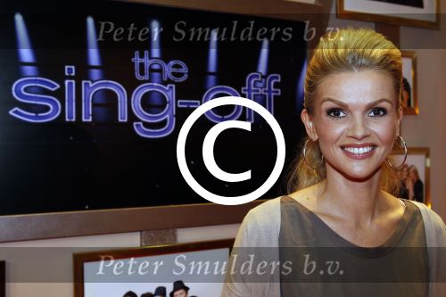 Hilversum 8 maart 2011
Presentatie nieuwe sbs6 programma the sing off met presentatoren Danny de Munk en Tooske Ragas en juryleden Rene Froger Karin Bloemn en Tjeerd Oosterhuis.
Peter Smulders bv