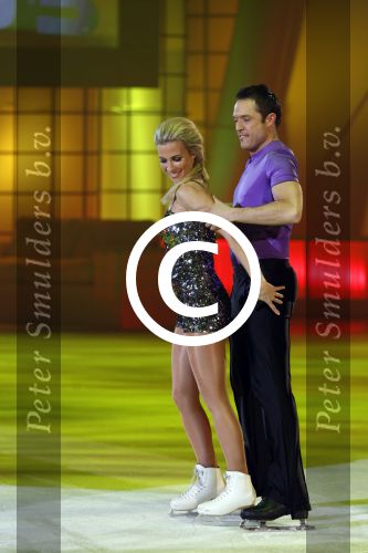 Hilversum 4 maart 2011
Sterren dansen op het ijs van SBDS 6 in studio 22 .Deelnemers zijn Monique Smit Jenny Smit Vivian Reys Babette v Veen Ralf Mackenbach Michael Boogerd en Sieneke Gerard Joling en Nance Coolen presenteren het.
Peter Smulders bv