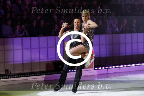 Hilversum 4 maart 2011
Sterren dansen op het ijs van SBDS 6 in studio 22 .Deelnemers zijn Monique Smit Jenny Smit Vivian Reys Babette v Veen Ralf Mackenbach Michael Boogerd en Sieneke Gerard Joling en Nance Coolen presenteren het.
Peter Smulders bv