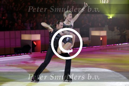 Hilversum 4 maart 2011
Sterren dansen op het ijs van SBDS 6 in studio 22 .Deelnemers zijn Monique Smit Jenny Smit Vivian Reys Babette v Veen Ralf Mackenbach Michael Boogerd en Sieneke Gerard Joling en Nance Coolen presenteren het.
Peter Smulders bv