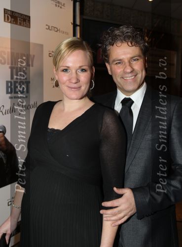 Den Bosch, 21 Februari 2011
Premiere Simple The Best van Ruth Jacott
Zwangere Wieneke Remmers met partner
Foto Peter Smulders BV