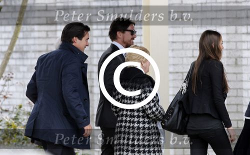 Amsterdam 12 maart 2011
Crematie van Ria Alberti op westgaarde. Johnny de Mol jr en Kai Lerby
Peter Smulders bv