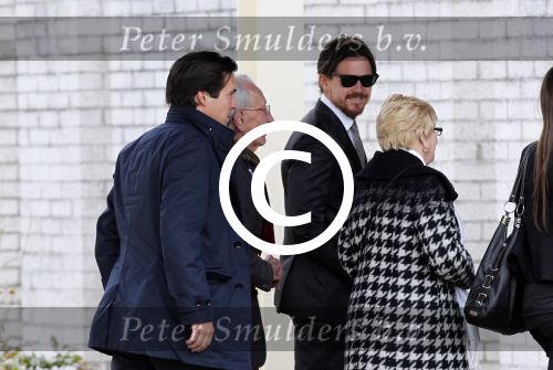 Amsterdam 12 maart 2011
Crematie van Ria Alberti op westgaarde. Johnny de Mol jr en Kai Lerby
Peter Smulders bv